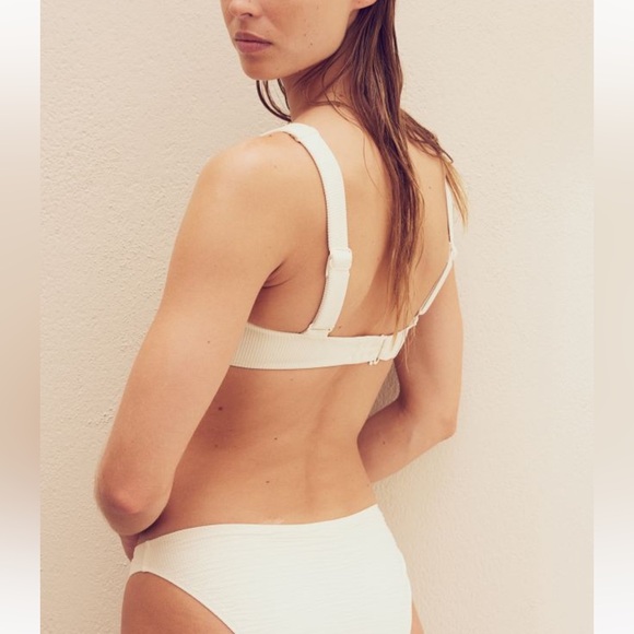 H&M White Bathing Suit Top Size XS - Picture 4 of 10